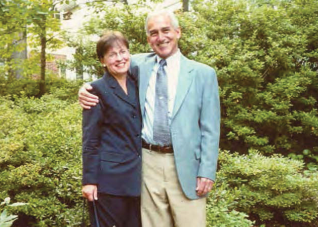 COURTESY WAYNE DAVIS & KATHRYN OLESKO Professors Wayne Davis and Kathryn Olesko on their 25th wedding anniversary. The pair have been a married couple teaching at Georgetown for over 30 years.