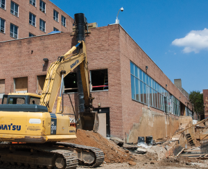 MICHELLE XU/THE HOYA The Healey Family Student Center, under construction in New South, is scheduled to be completed by fall.