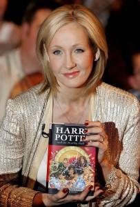 AFONTEGEEK.COM Sadly, it is rare for authors to reach the same level of success as the world-renowned J. K. Rowling.