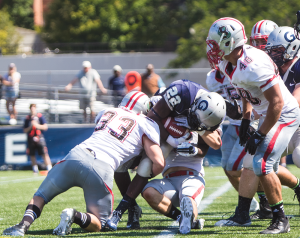 FILE PHOTO: Julia Hennrikus/The hoya Junior runningback Jo’el Kimpela has 251 yards on 62 attempts this season. He also has 37 yards receiving in five games played.