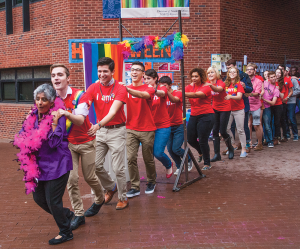 MICHELLE XU/THE HOYA LGBTQ students and allies join together in Red Square to celebrate National Coming Out Day on Oct. 11 as part of this year’s LGBTQ History Month and OUTober programming. 