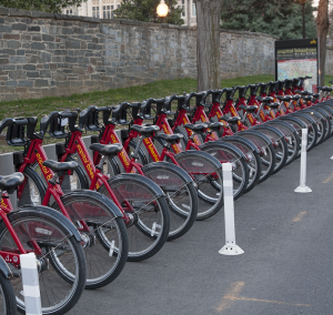 MICHELLE XU/THE HOYA D.C.’s Capital Bikeshare program offers bicycle rentals in the District.