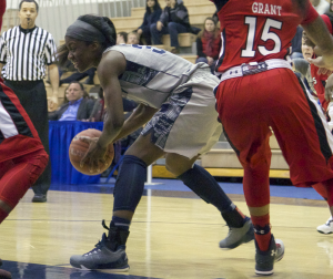 JULIA HENNRIKUS/THE HOYA Freshman guard Dorothy Adomako led the Hoyas against St. John’s on Friday. Although the Hoyas fell to the Red Storm 75-57, Adomako scored 15 points and notched six rebounds. 
