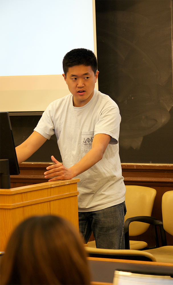 LAUREN SEIBEL/THE HOYA Michael Li (SFS ’17) spoke to students Tuesday about volunteering for Moneythink, a national nonprofit organization.